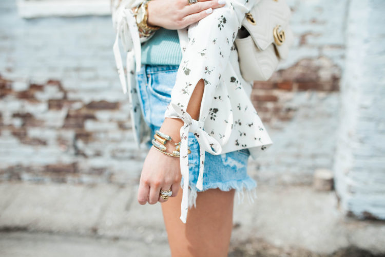 Floral Blazer / How to dress up denim shorts